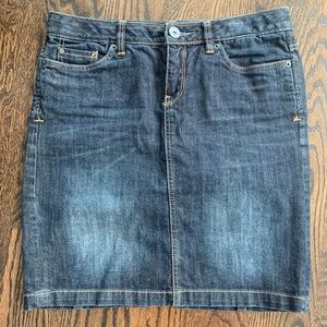 Converse jean skirt size 6